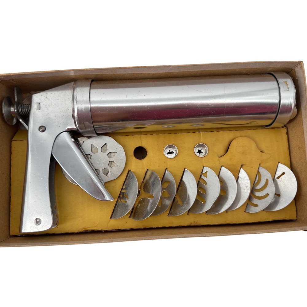 Wear-Ever 3365 Vintage Aluminum Cookie Gun Pastry Decorator Silver 14pc Set